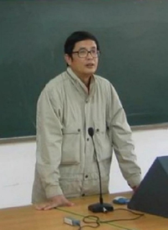 王宾（中山大学翻译学院兼外语学院院长）