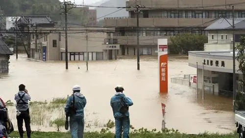 台风“南玛都”已致日本九州超5万户居民停电，居民的生活受到了哪些影响？