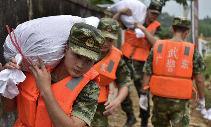 风雨同舟造句 风雨同舟要怎么造句