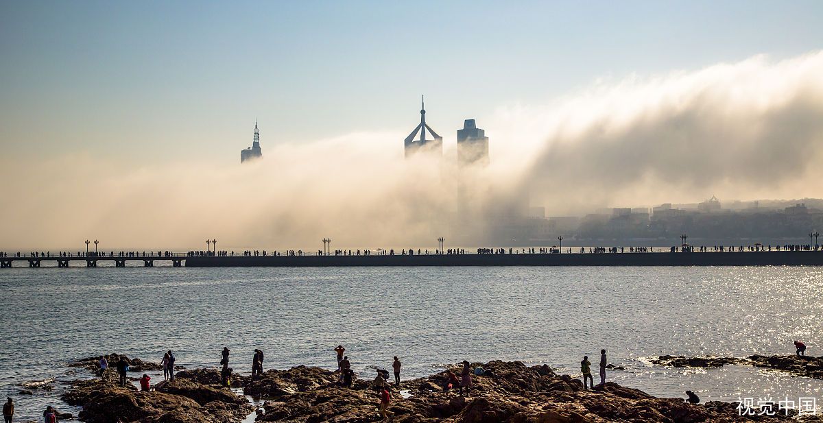 深圳海边现“海市蜃楼”似空中飞船，专家对此是如何解读的？